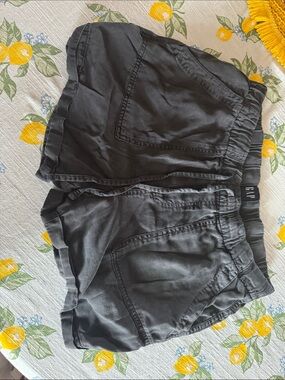 GAP Charcoal Black Elastic Waist Utility Shorts